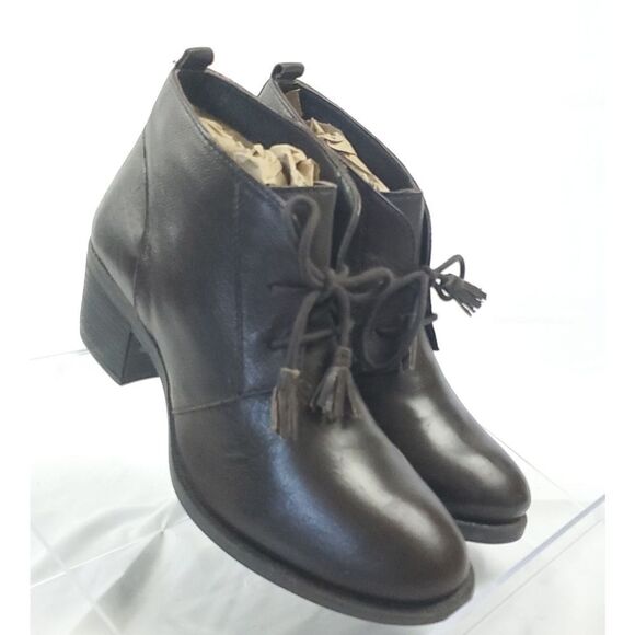 Hush Puppies Brown Leather low  Heeled ankle  Boots w laces sz 8 - Picture 1 of 8